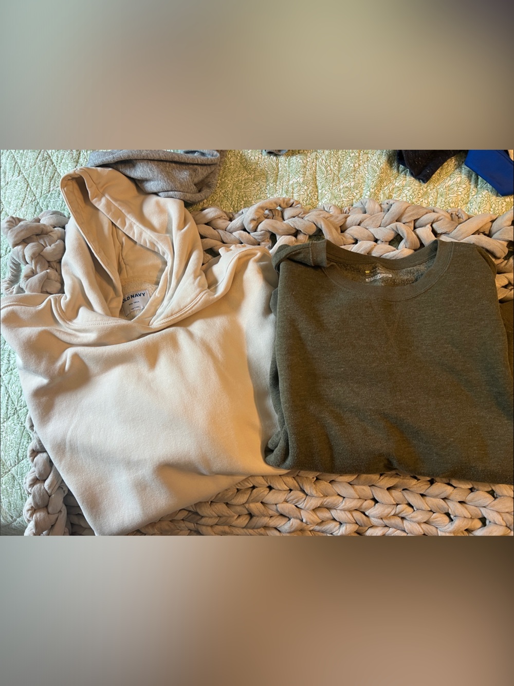 Men’s sweatshirt bundle